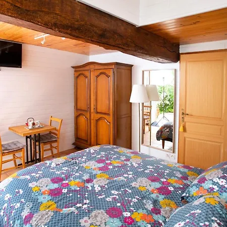 La Mancelliere De Montjoie D'hotes Constellation 住宿加早餐酒店